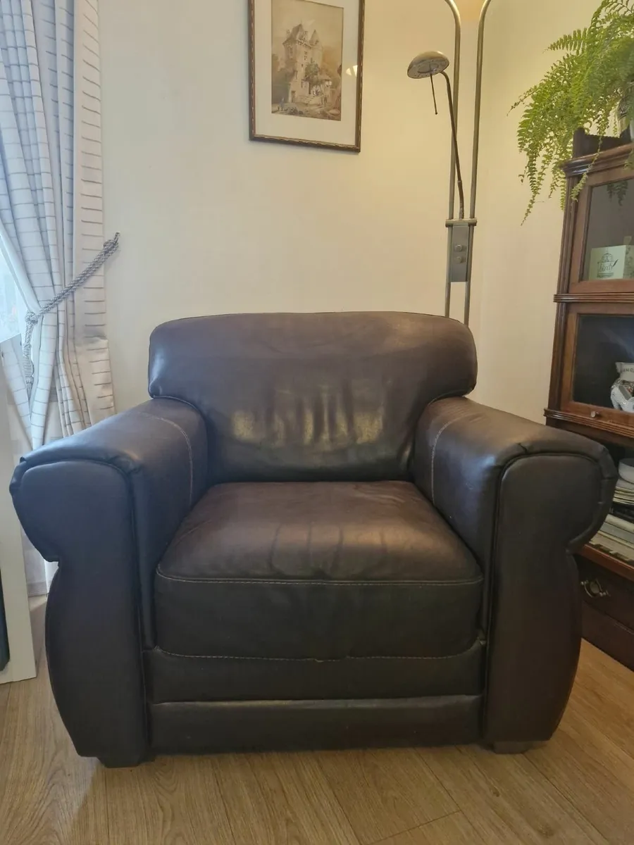 Dark Brown Leather Suite - Image 3