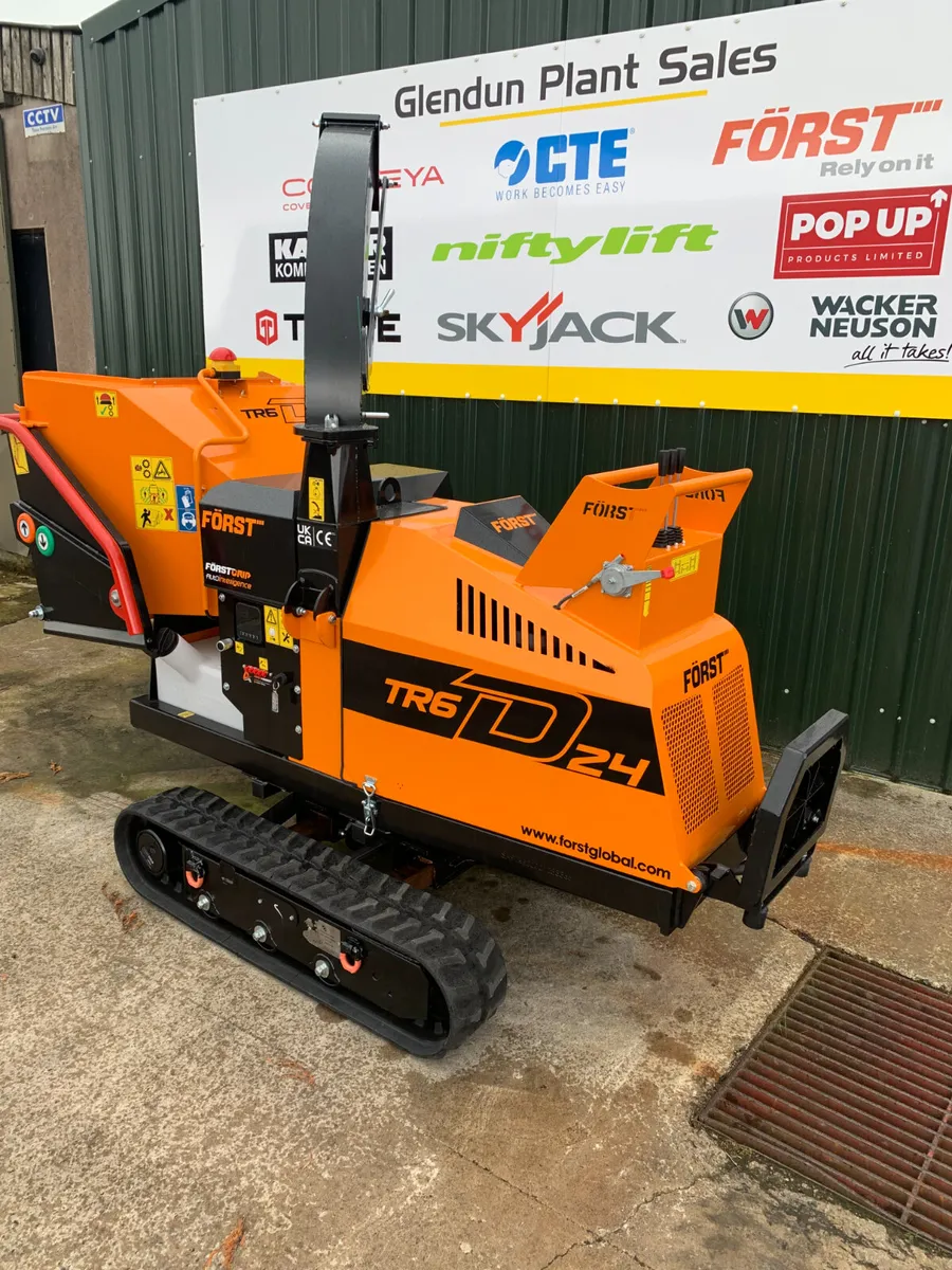 Forst TR6D wood chipper woodchipper - Image 1