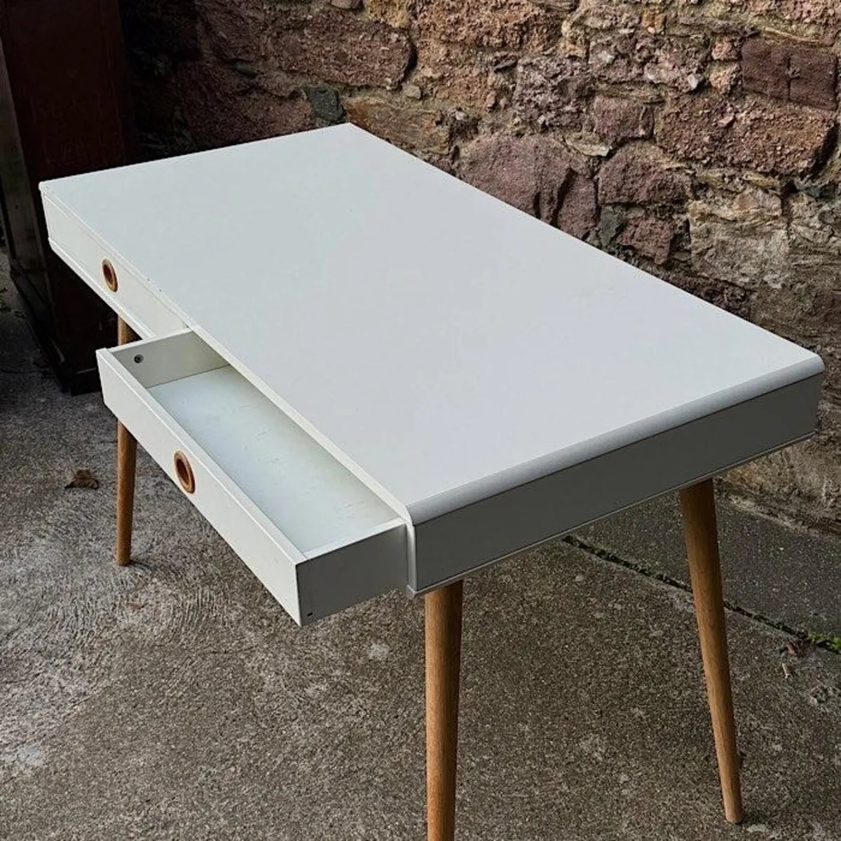 Modern white desk / console - Image 2