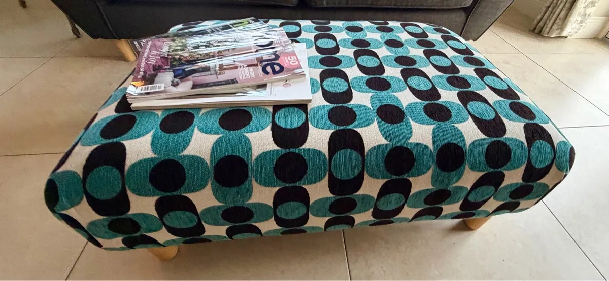3 Seater sofa & ottoman - Image 4
