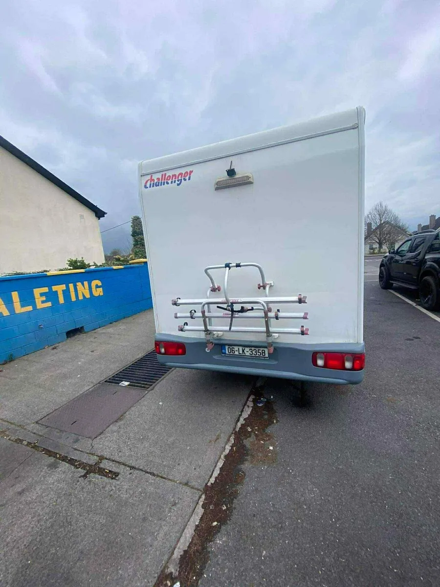 Camper - Image 2