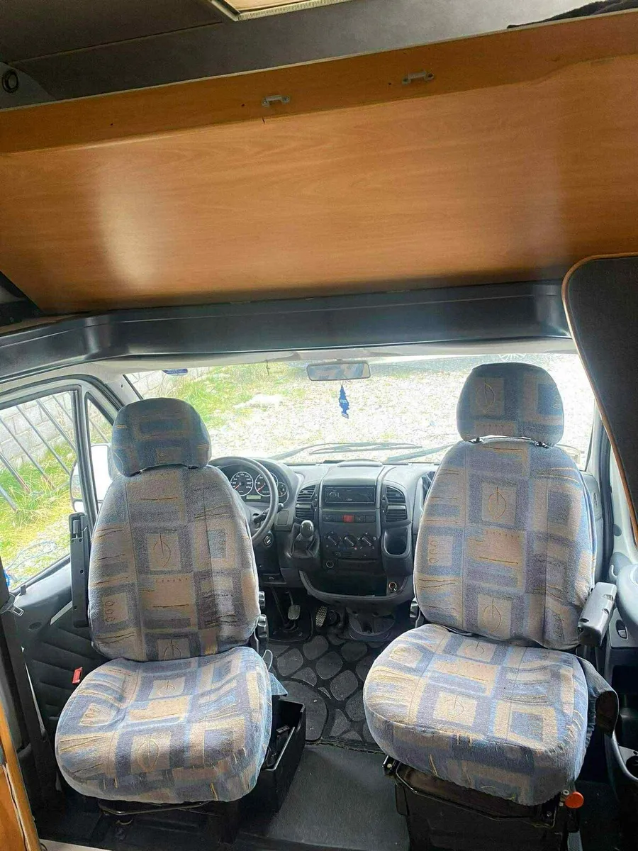 Camper - Image 4