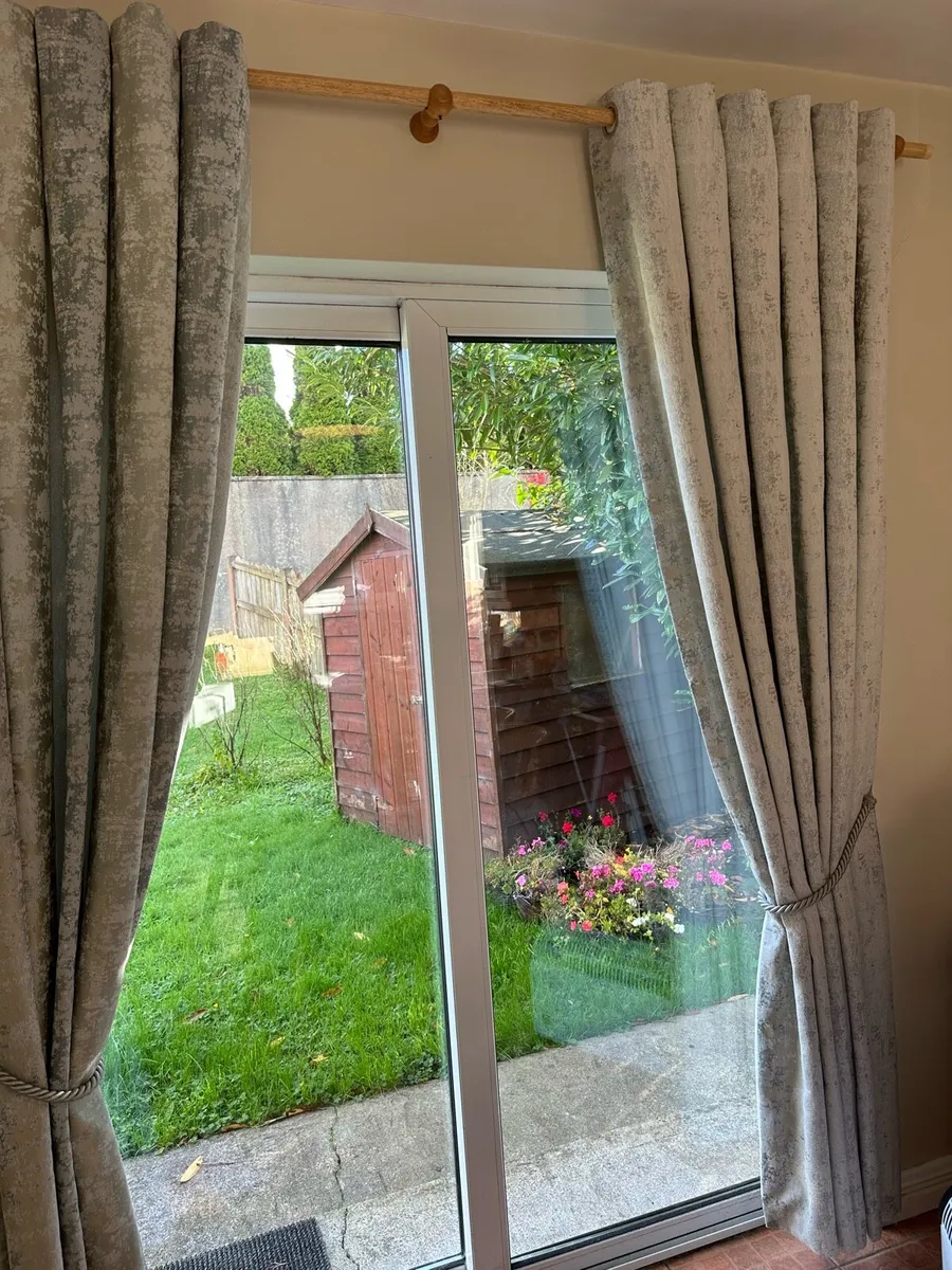 Eyelet Curtains 90x90 - Image 2
