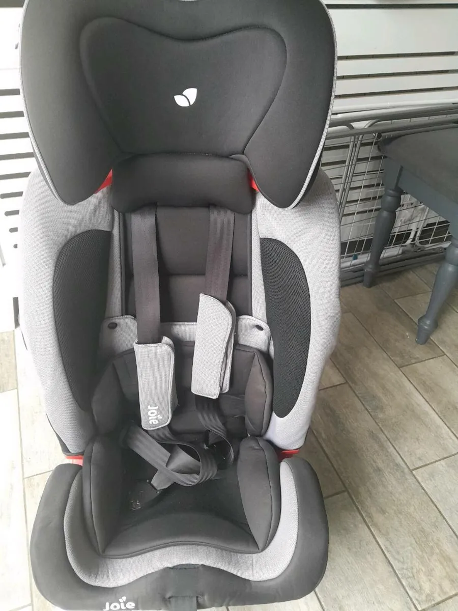 Baby seat - Image 1