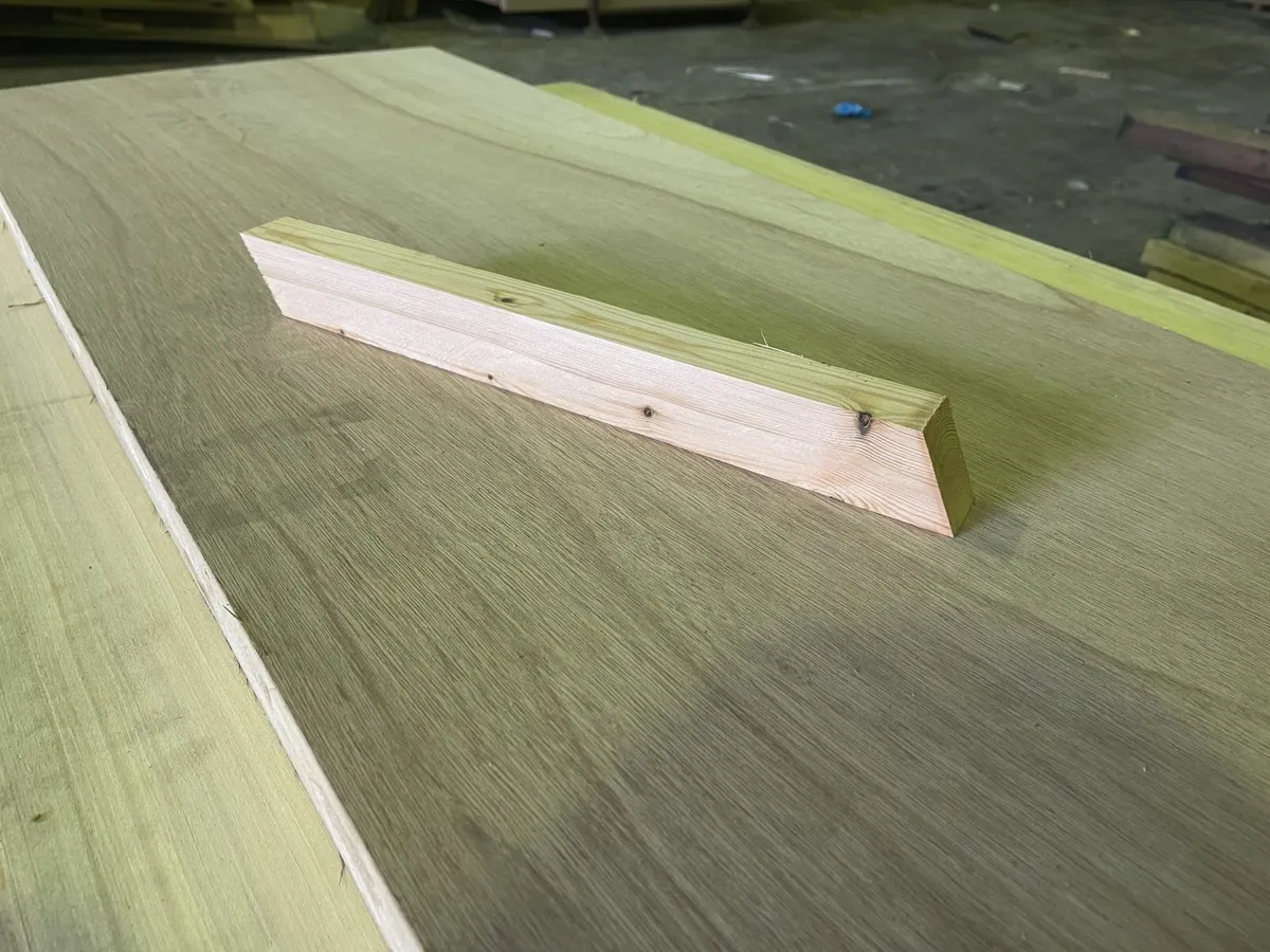 Red Deal timber Herringbone bridging / strutting - Image 1