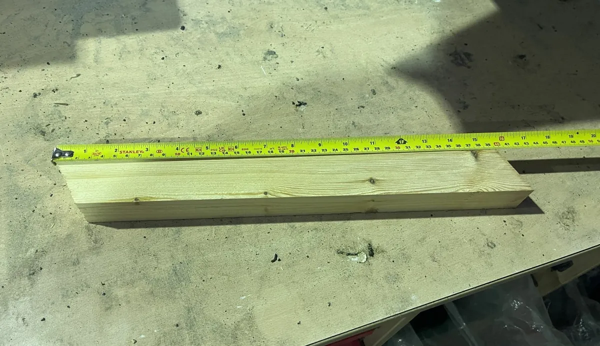 Red Deal timber Herringbone bridging / strutting - Image 2