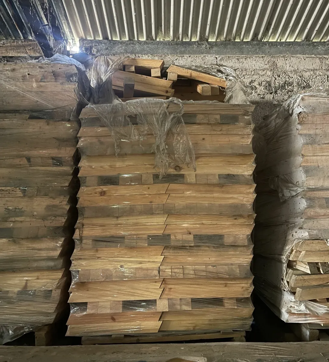 Red Deal timber Herringbone bridging / strutting - Image 3