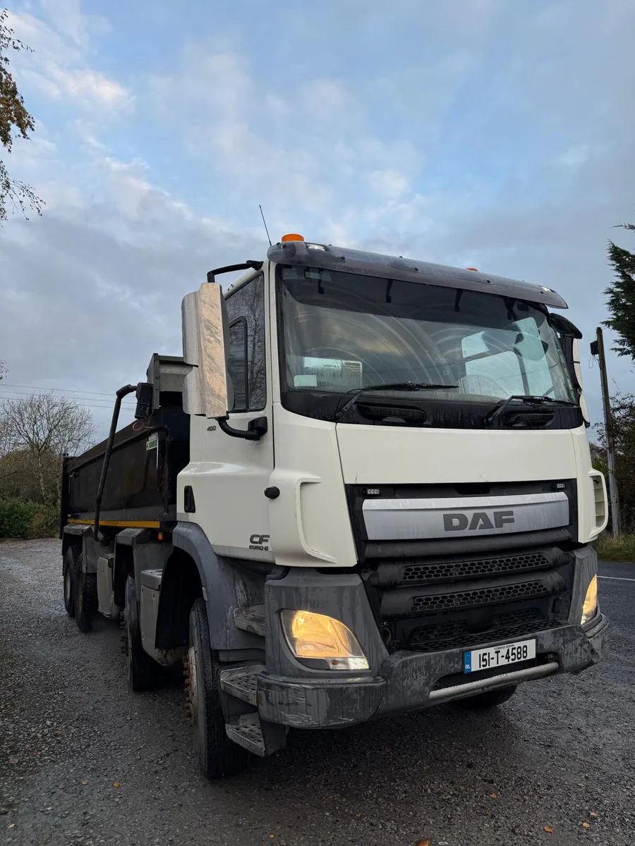 2015 DAF CF TIPPER - Image 1