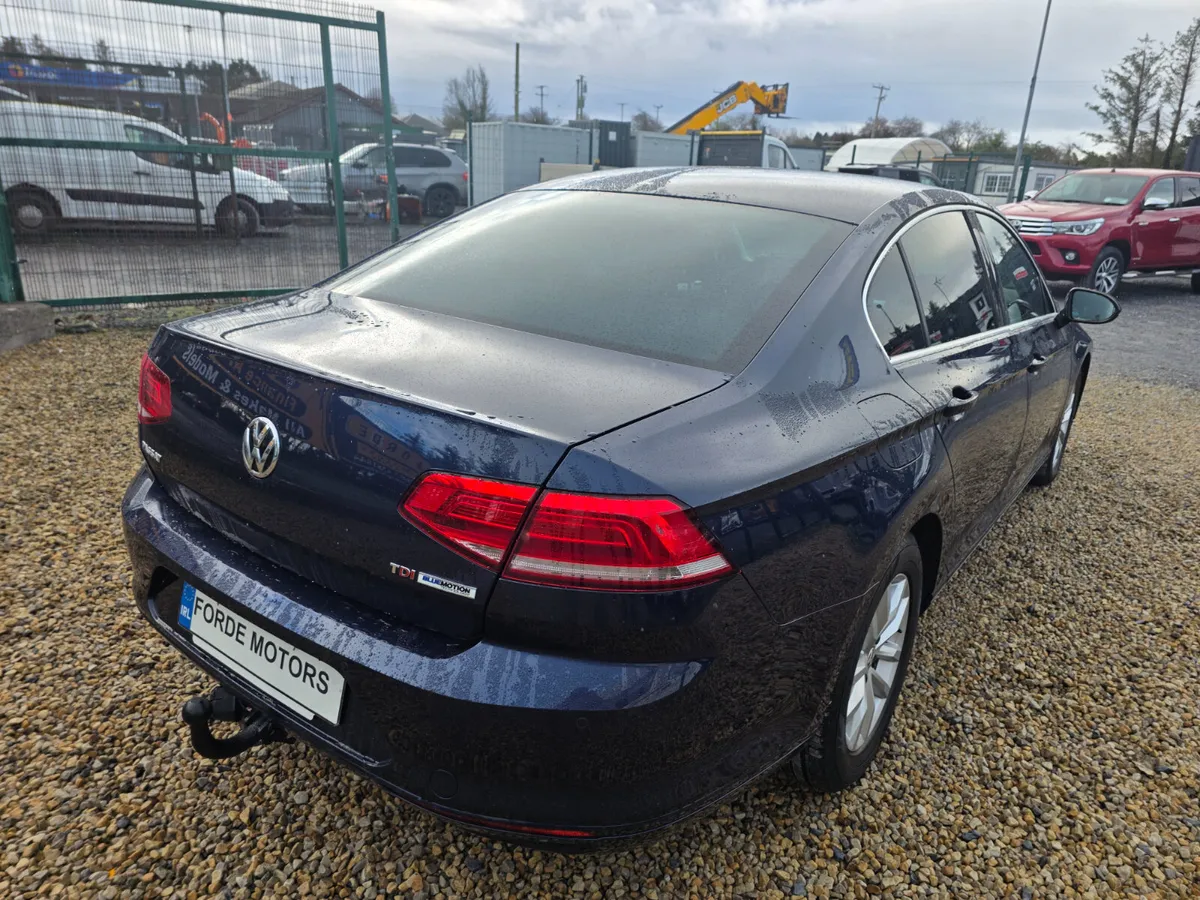 Volkswagen Passat 2017 - Image 4
