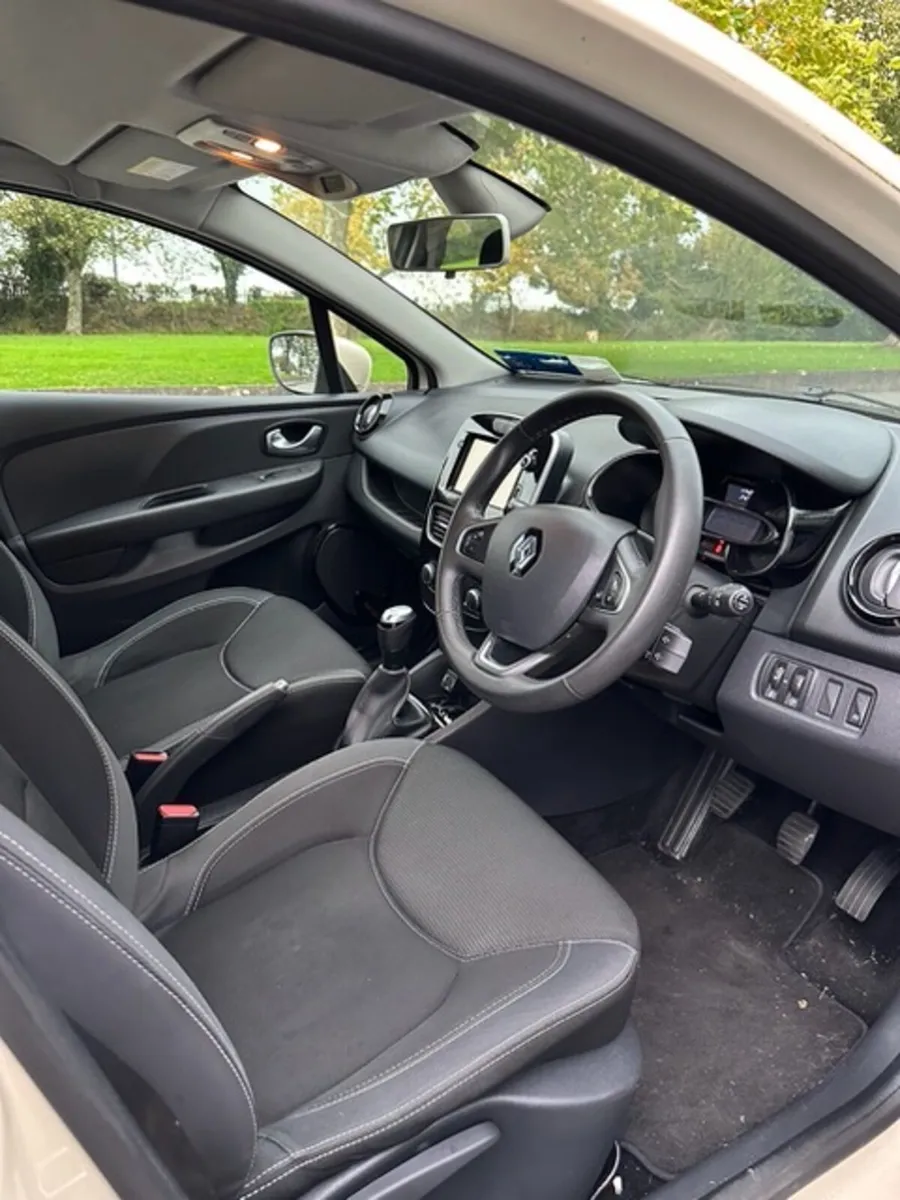 Renault Clio 2018 - Image 4