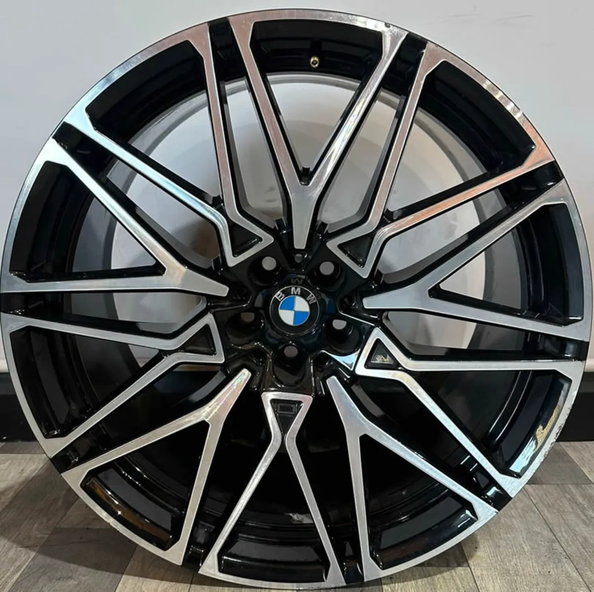 21"/22" Genuine  BMW X5m X6m F95 F96 818M Alloys - Image 2