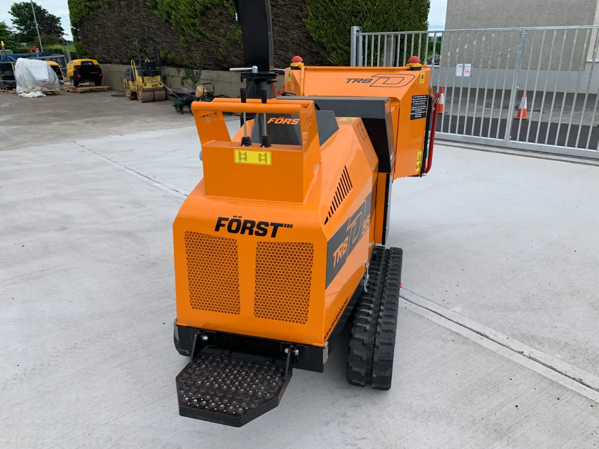 Forst TR8D wood chipper woodchipper - Image 2
