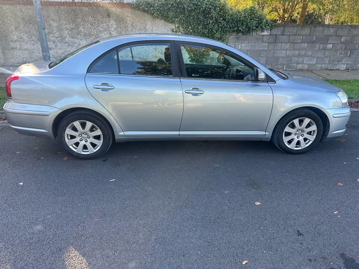 Toyota Avensis - Image 1