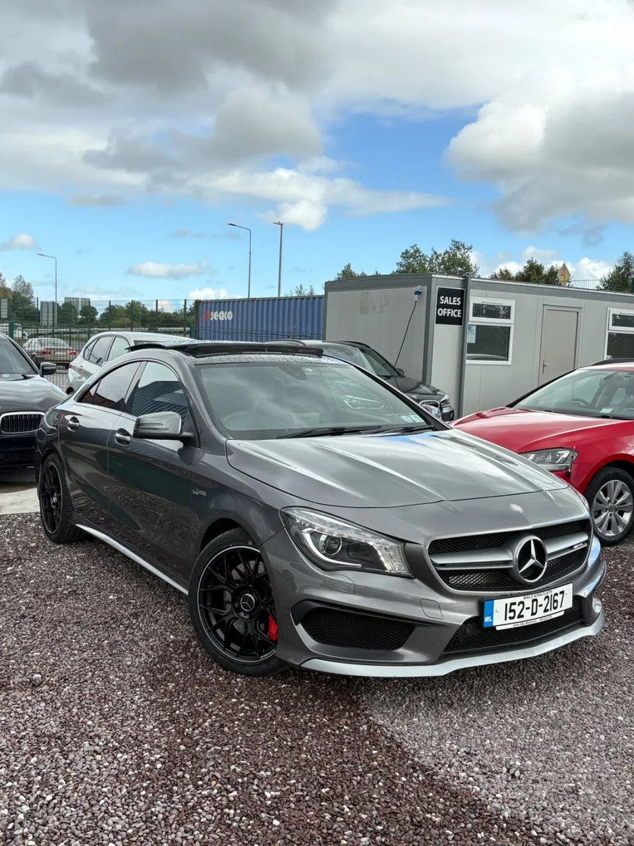 Mercedes-Benz CLA 45 AMG 2.0 Pan Roof 2015 - Image 1