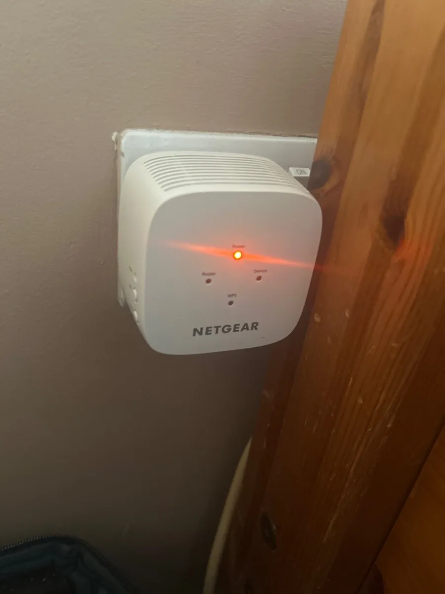Netgear WIFI Extender EX6110 - Image 2