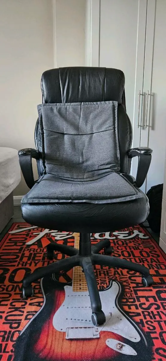 Office chair FREE - Image 1