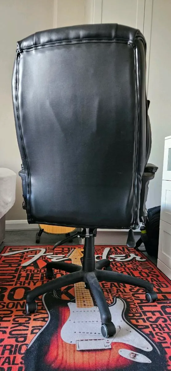 Office chair FREE - Image 3