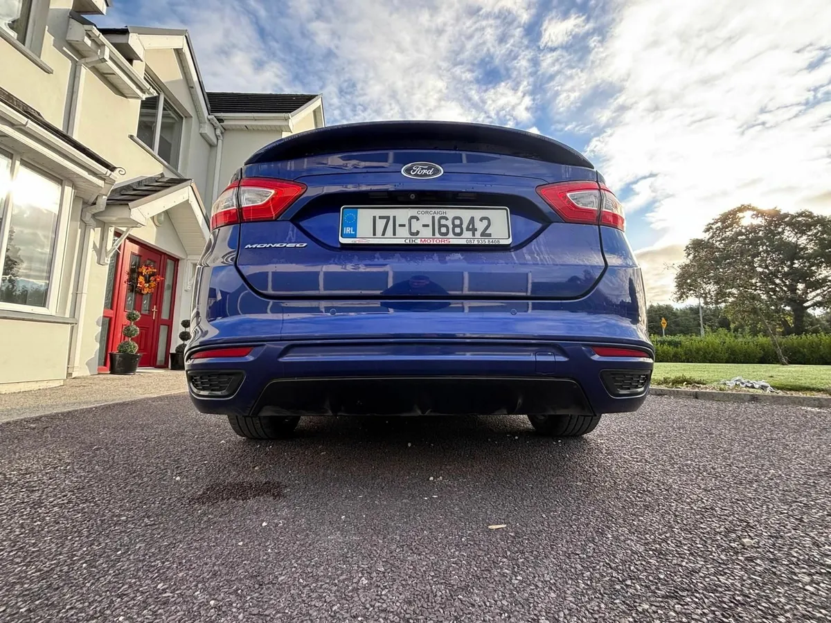 Ford Mondeo Titanium Huge Spec Immaculate State - Image 4