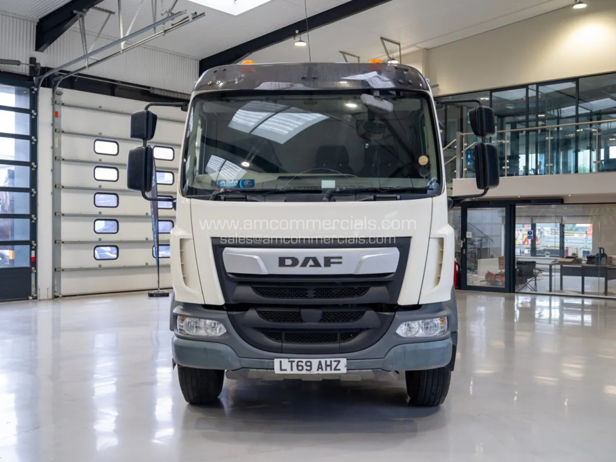 2019 (69) DAF LF 290 ECON TWIN CHAMBER AUGERED HOT - Image 2