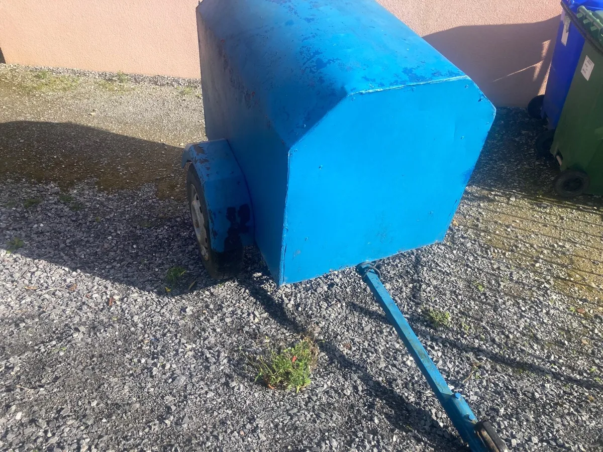 dog box, vintage car horn - Image 2