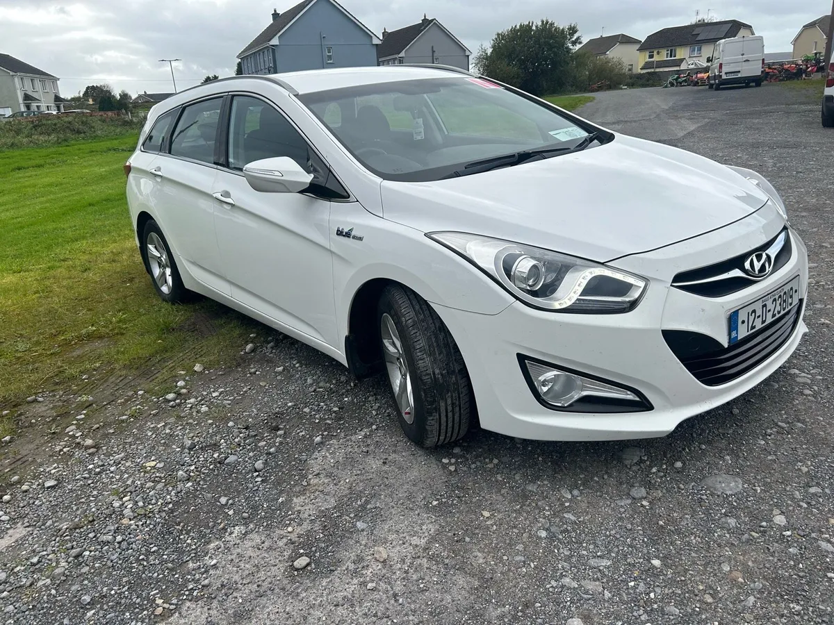 Hyundai I40 NCT Low mileage - Image 3