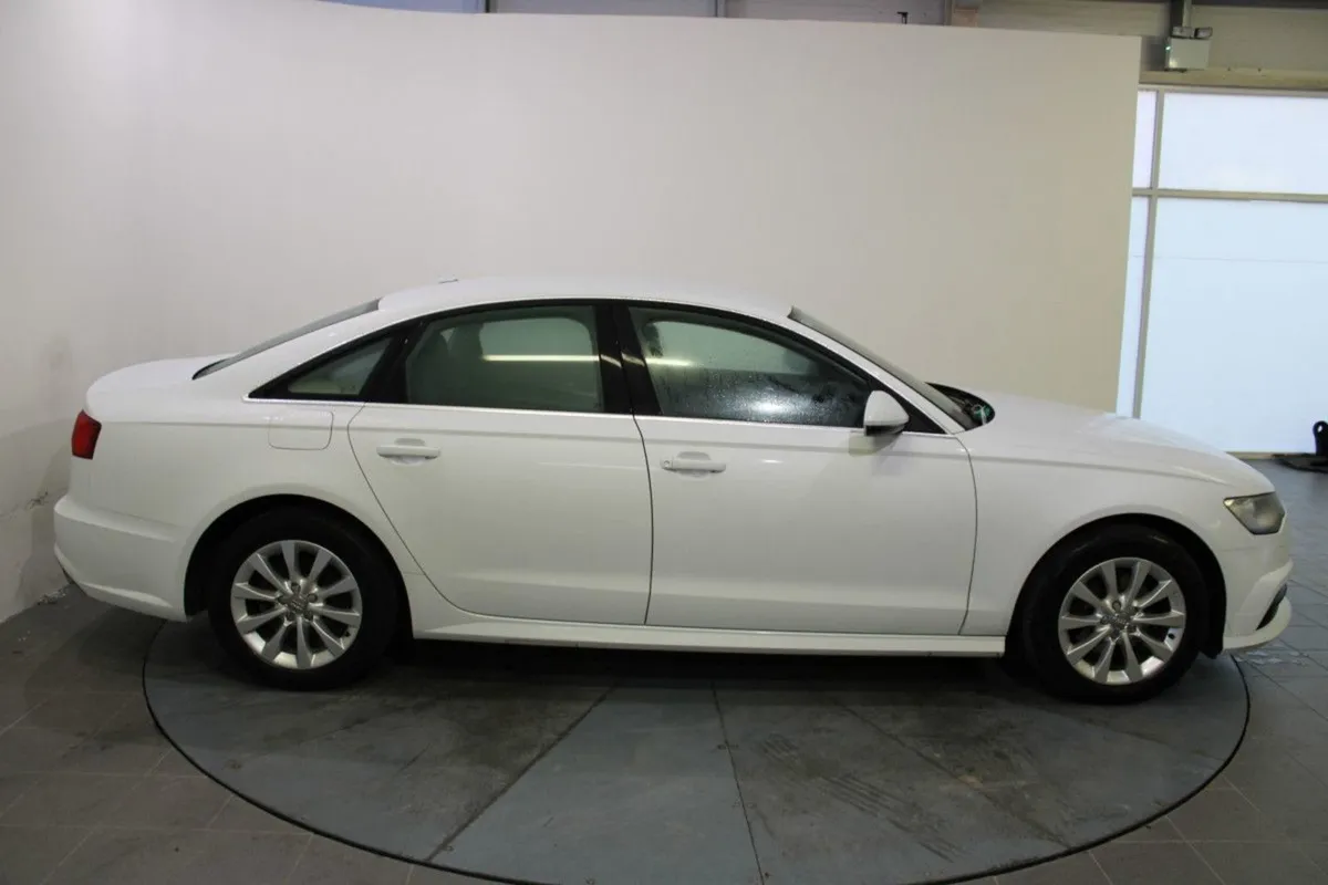 Audi A6 2.0tdi 190 Ultra SE Auto - Image 3
