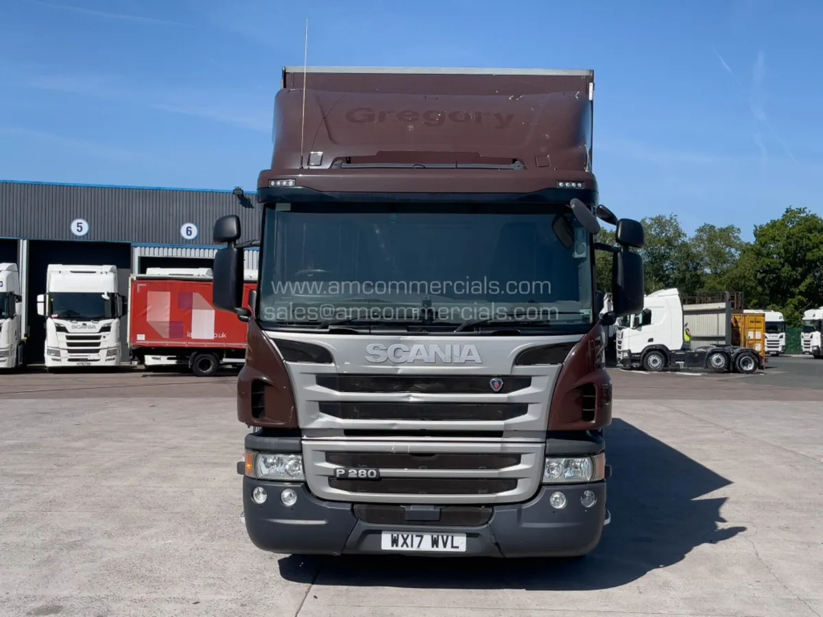 2017 (17) SCANIA P280 TWIN WHEEL REARLIFT 6X4 CURT - Image 2