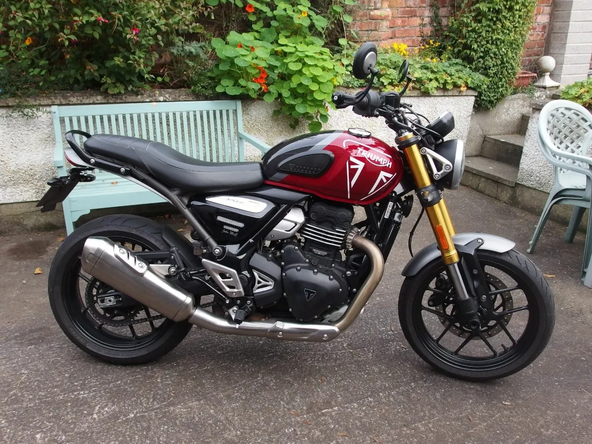 2024 Triumph Speed 400  Immaculate with extras - Image 1