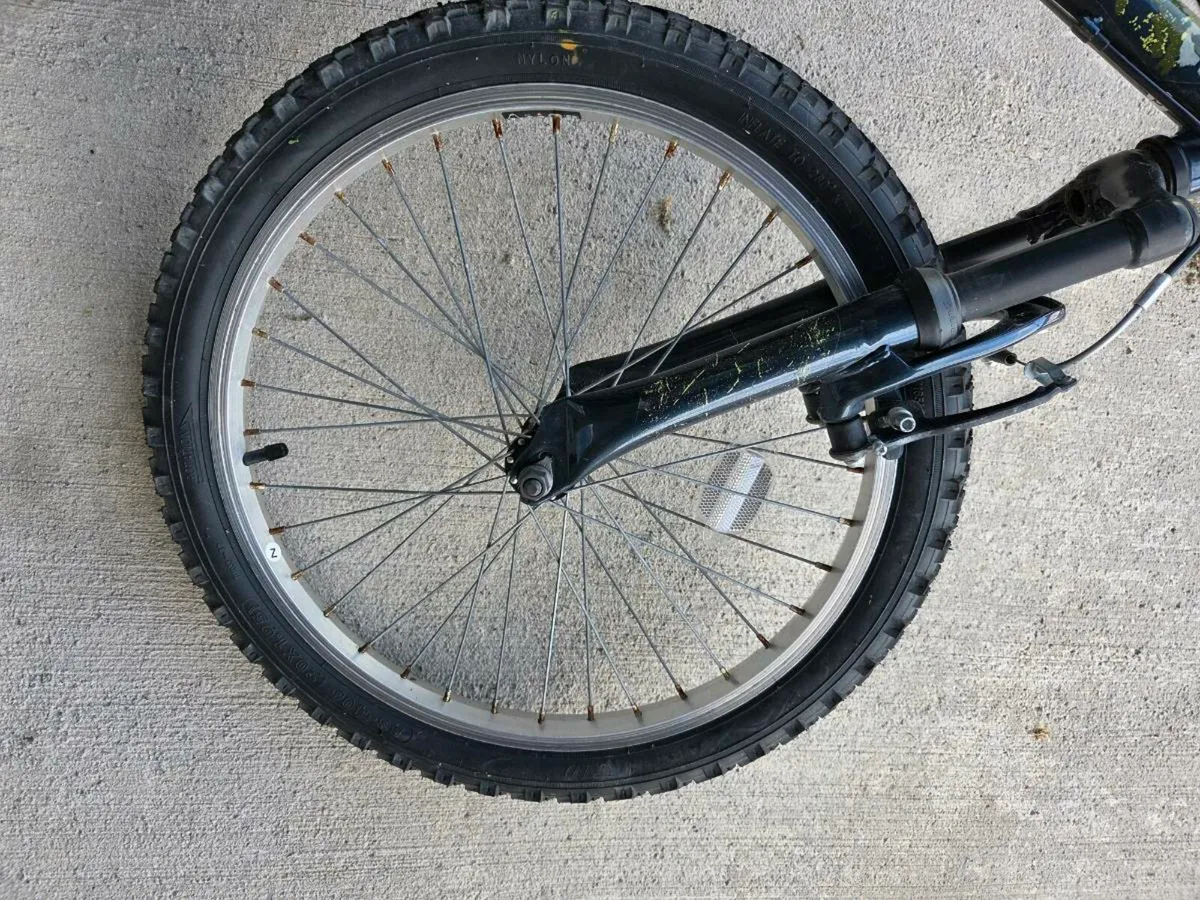 Kids bike - Image 3