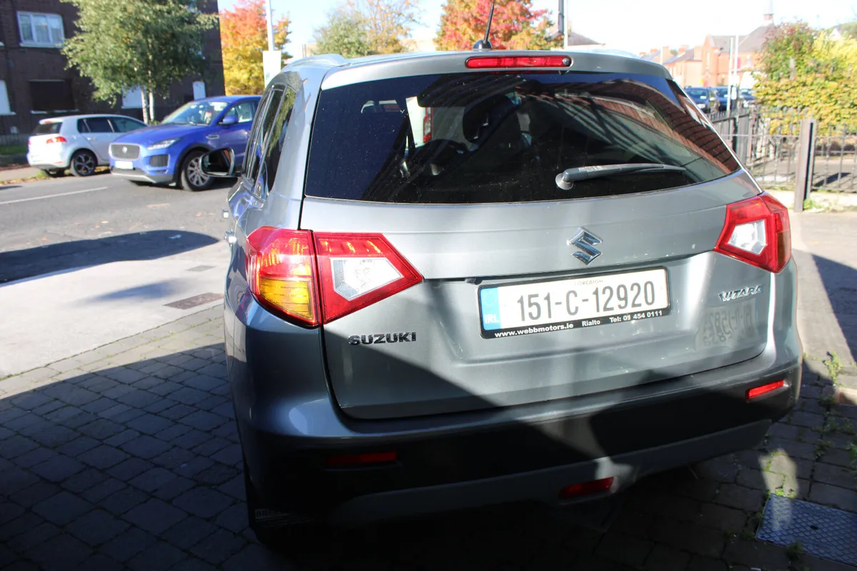 Suzuki Vitara 1.6 GL + 2015 - Image 4