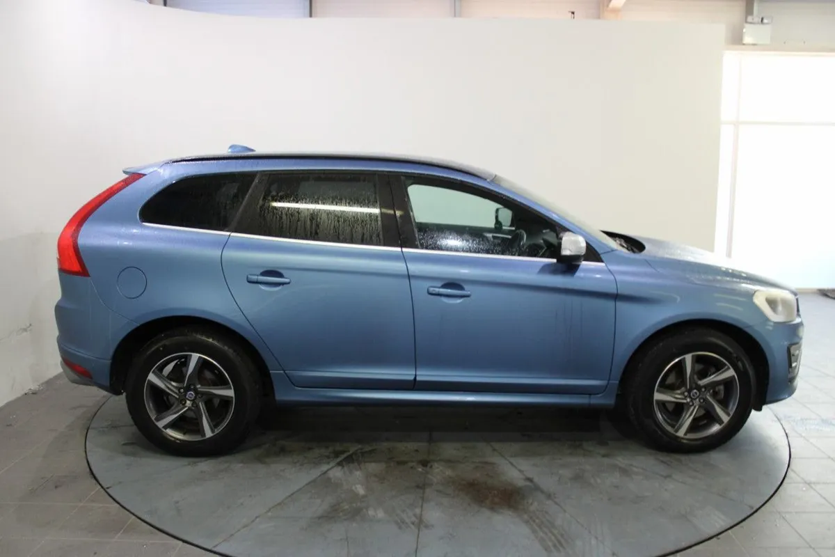 Volvo XC60 D4 (181hp) FWD R-design - Image 3