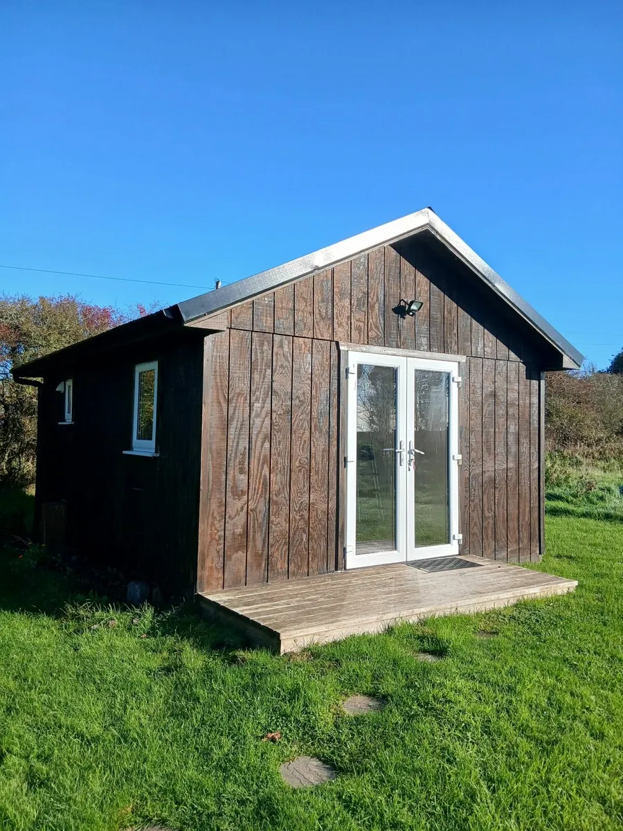Tiny House - Image 2