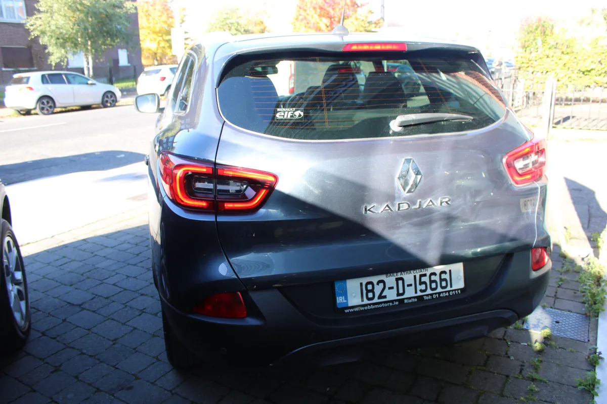 Renault Kadjar 1.5 DCI AUTOMATIC 2018 *1 OWNER* - Image 4