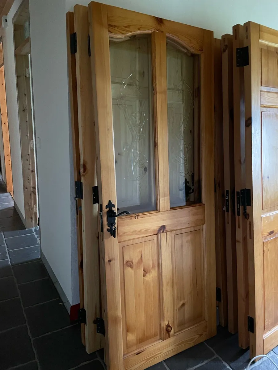 Interior doors - Image 2