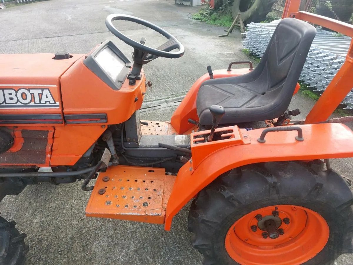 Kubota B1550D - Image 3