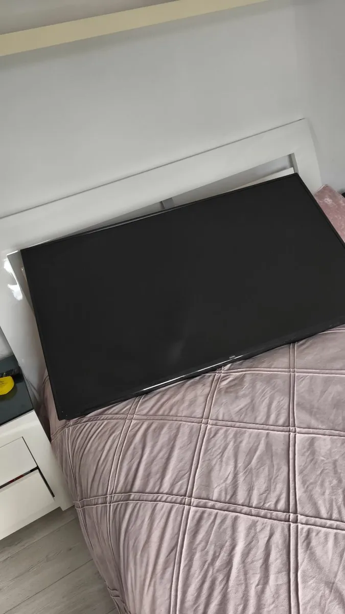 48 inch dgtech tv