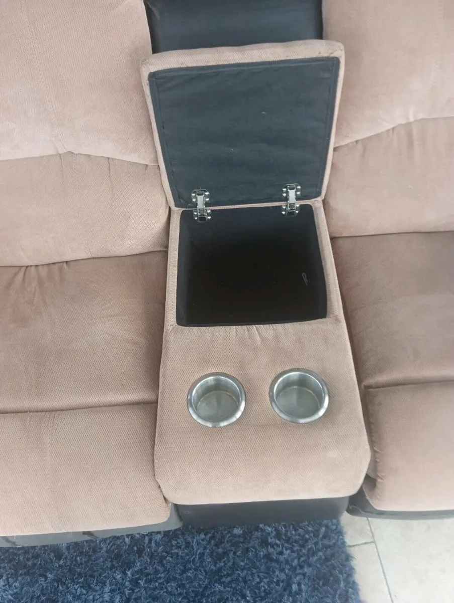 Recliner couch sofa - Image 3