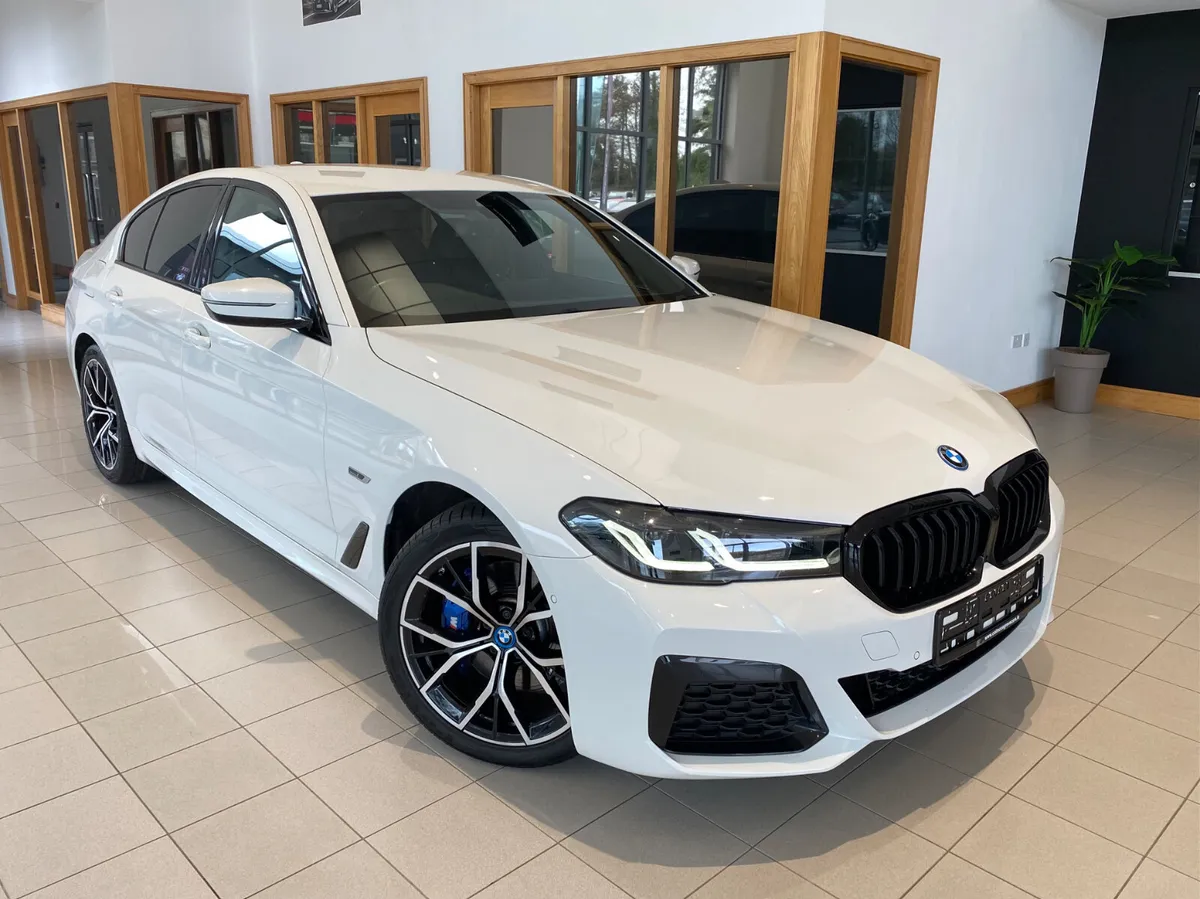 BMW 5-Series 2023 530e M sport Pro Pack - Image 1