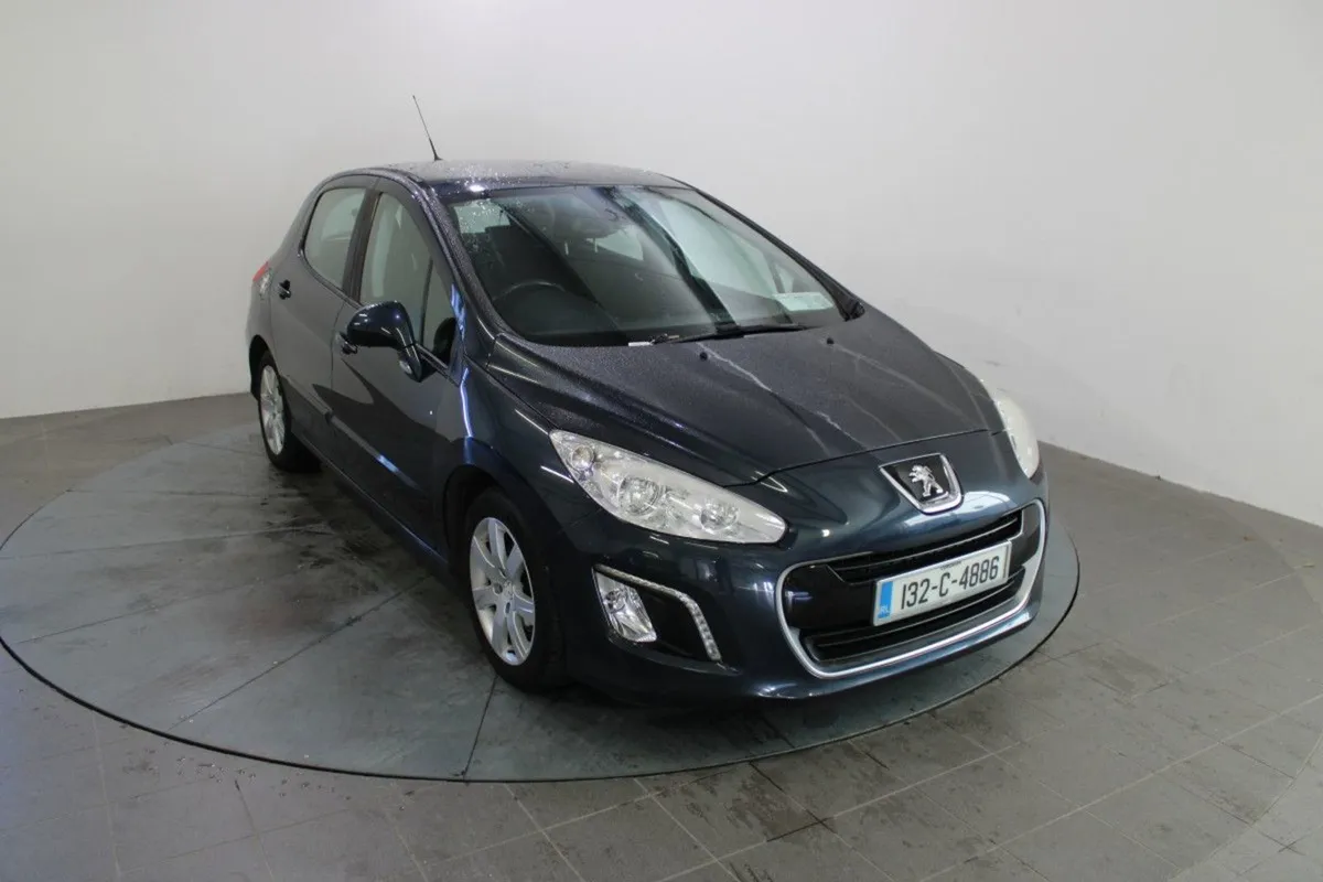 Peugeot 308 1.6 HDI 92bhp Active Sat Nav Rev Cam - Image 1