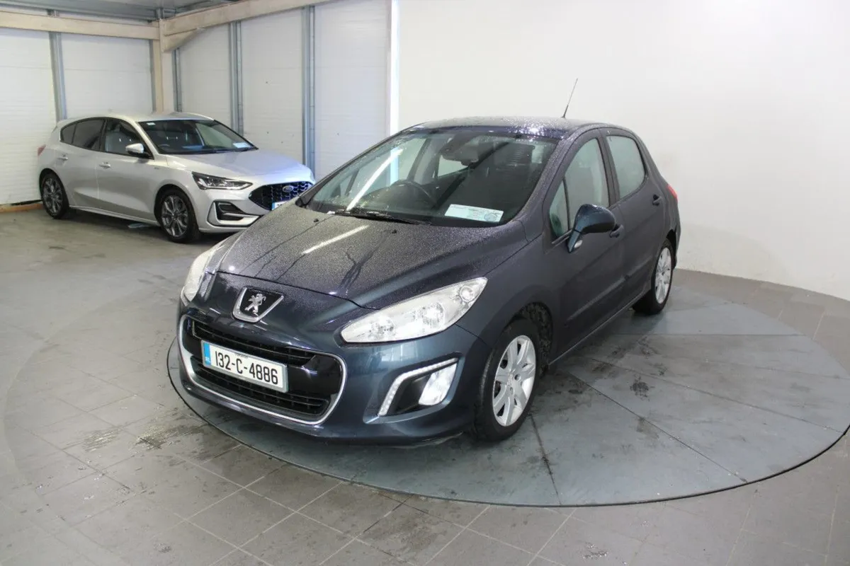 Peugeot 308 1.6 HDI 92bhp Active Sat Nav Rev Cam - Image 4