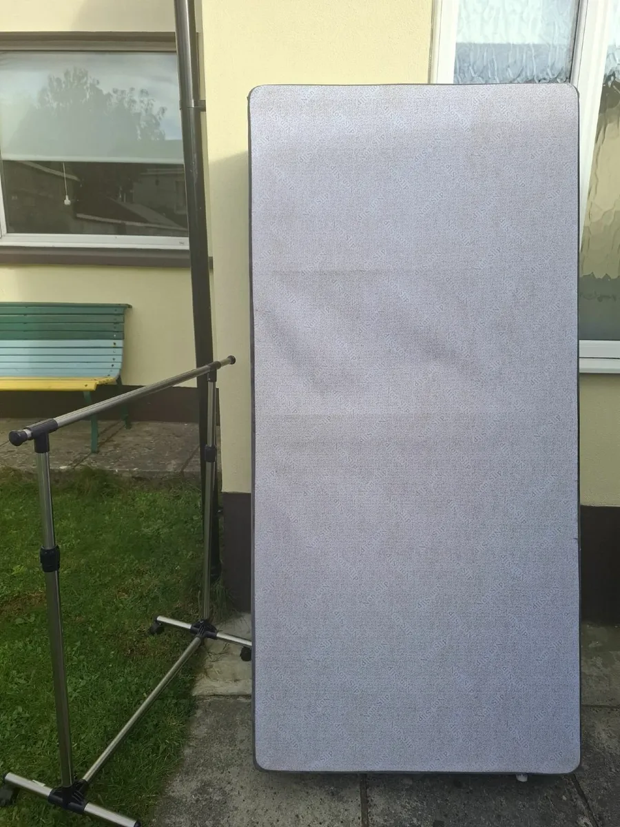 Single bed base and cloths rail - Image 1