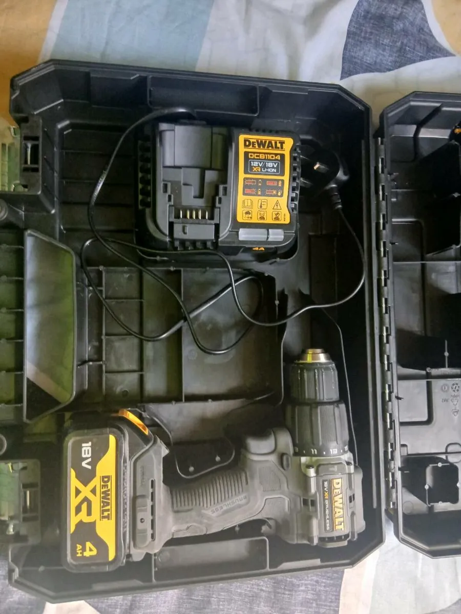 Dewalt drill - Image 1