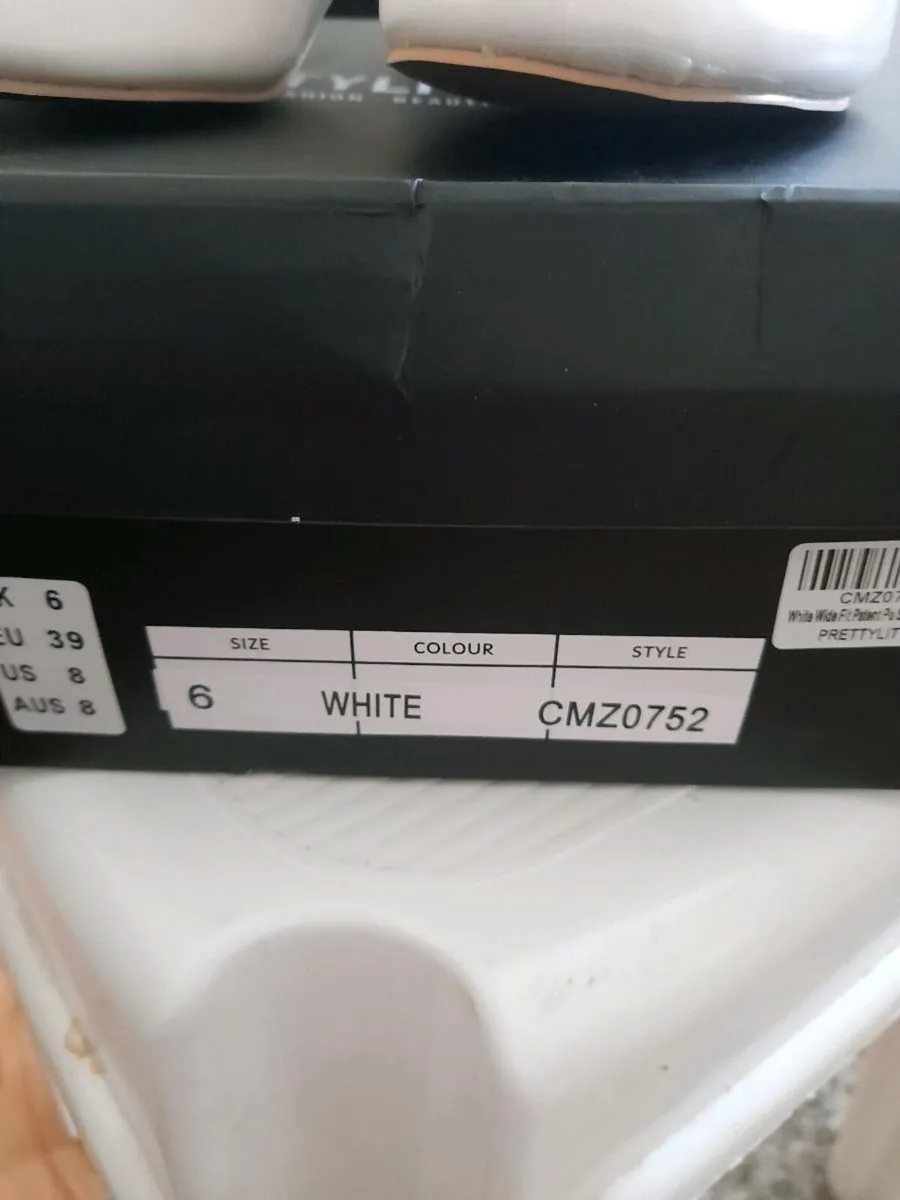Ladies white patent ankle boots - Image 4