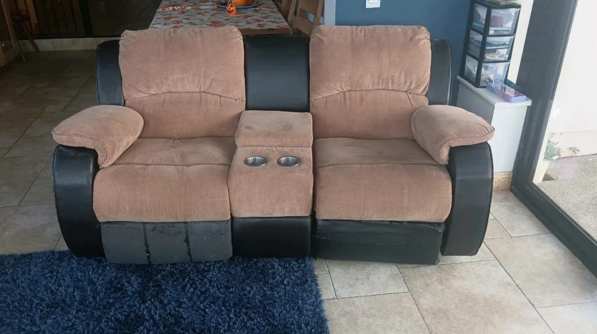 Recliner couch sofa - Image 2