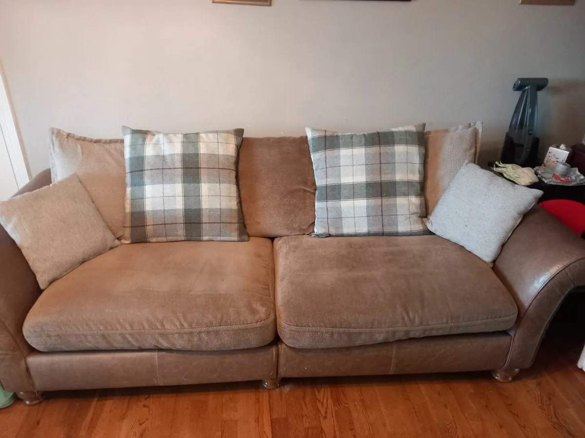Couch - Image 1