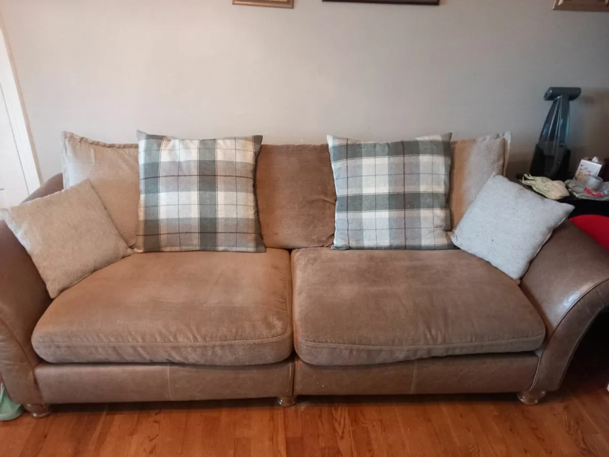 Couch - Image 3