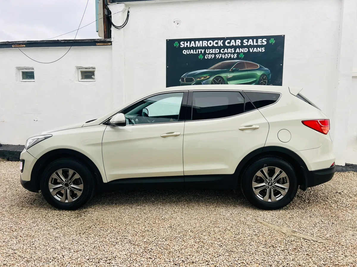 2016 Hyundai Santa Fe 2.2 Crdi *7 Seater* - Image 2