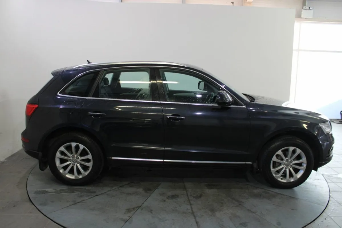 Audi Q5 2.0 TDI 177BHP S Tronic Quattro SE - Image 3