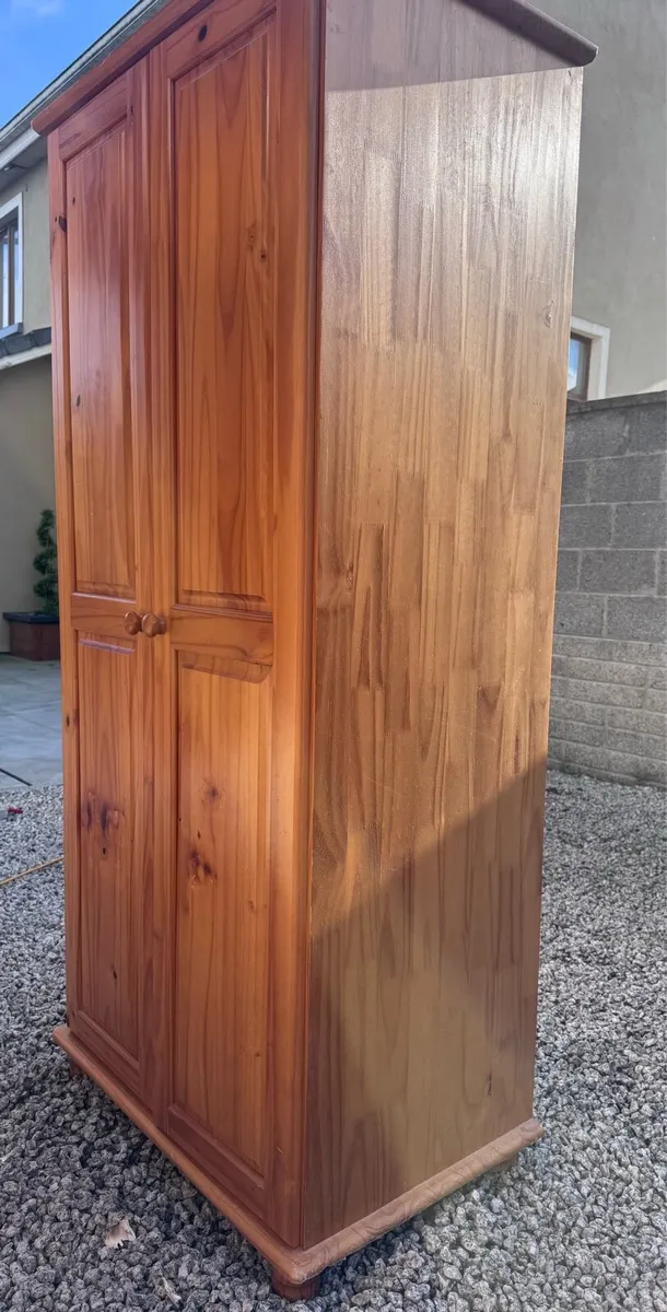 Wardrobe - Image 4