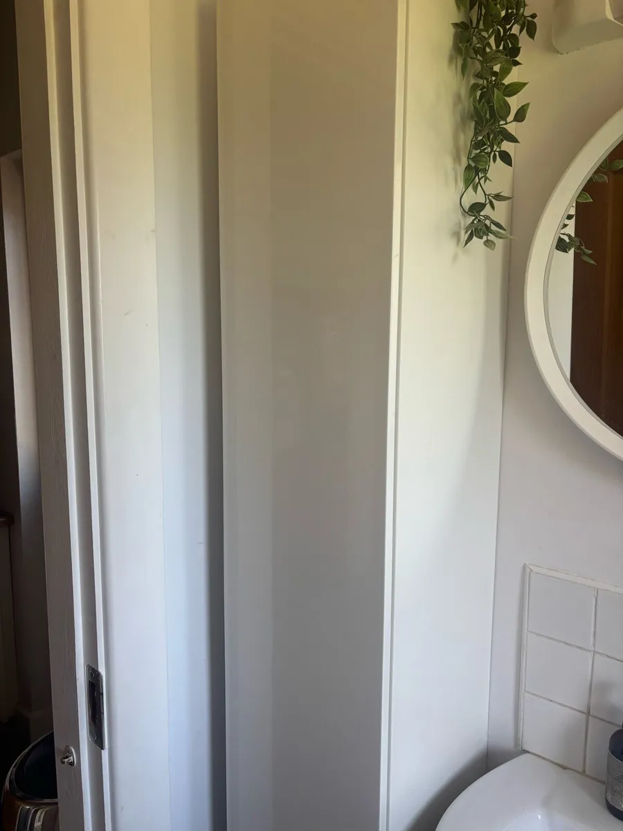 White high gloss cabinet - Image 2